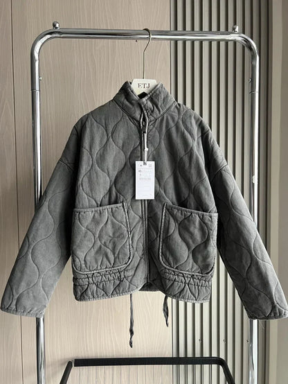 Chaqueta acolchada para mujer | Detalle de bolsillos